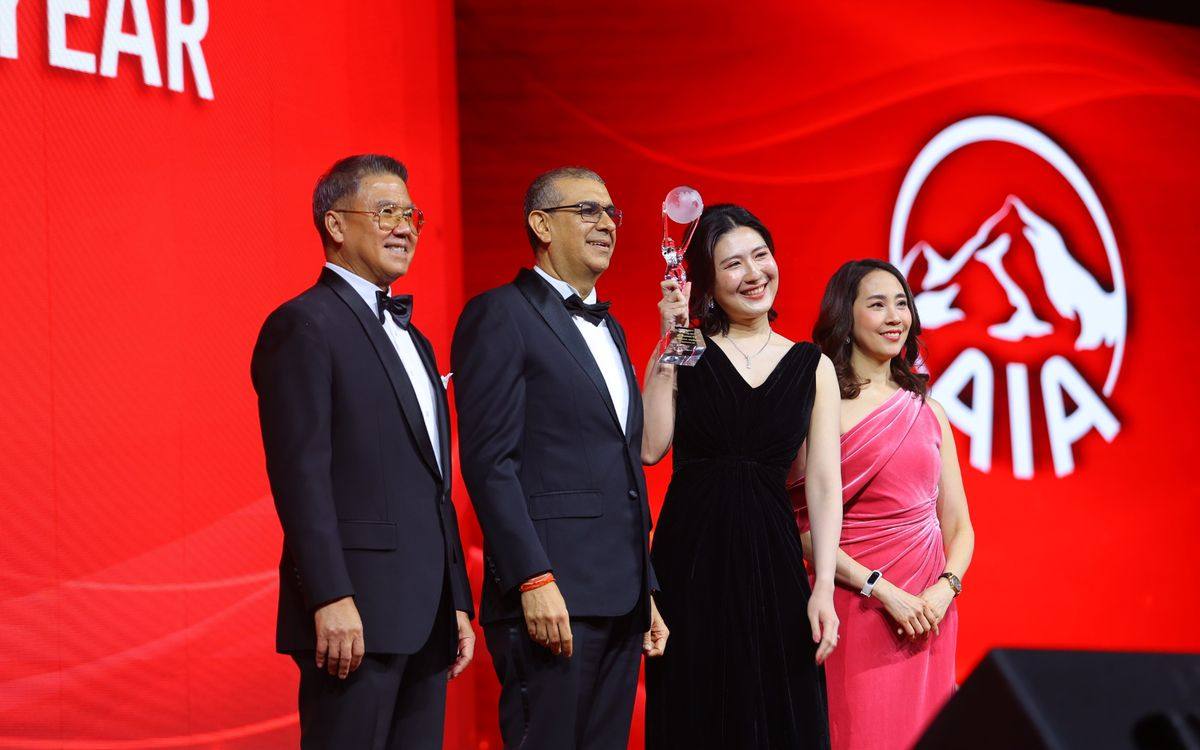 คุณใหม่รับรางวัล AIA CS OF THE YEAR 2025